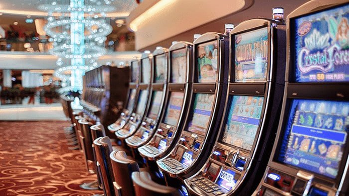 Người chơi Việt Nam đặt cược online trên điện thoại qua nền tảng 8xx1